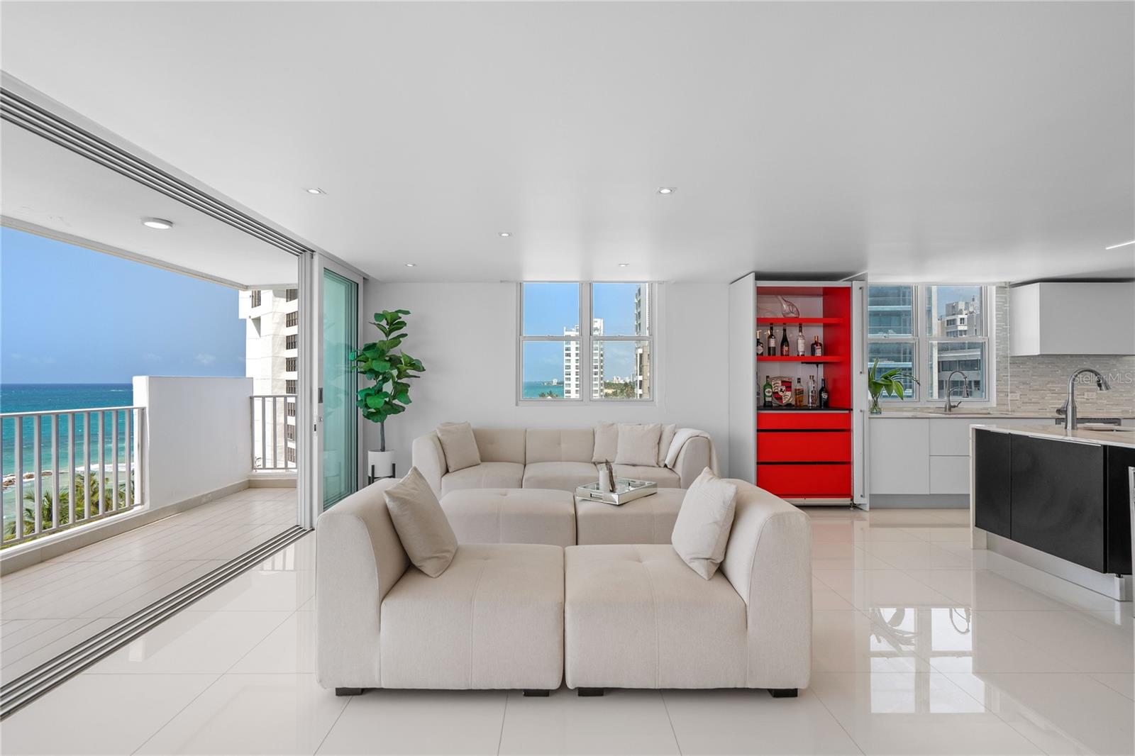 PASEO DON JUAN - Residential