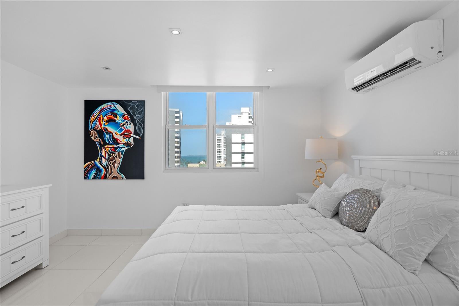 PASEO DON JUAN - Residential