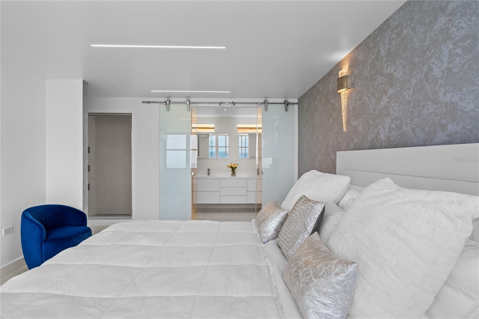 PASEO DON JUAN - Residential