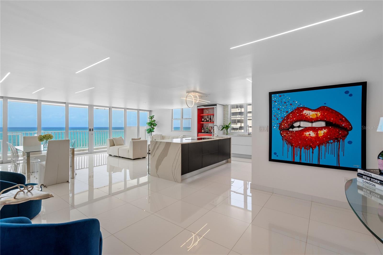PASEO DON JUAN - Residential