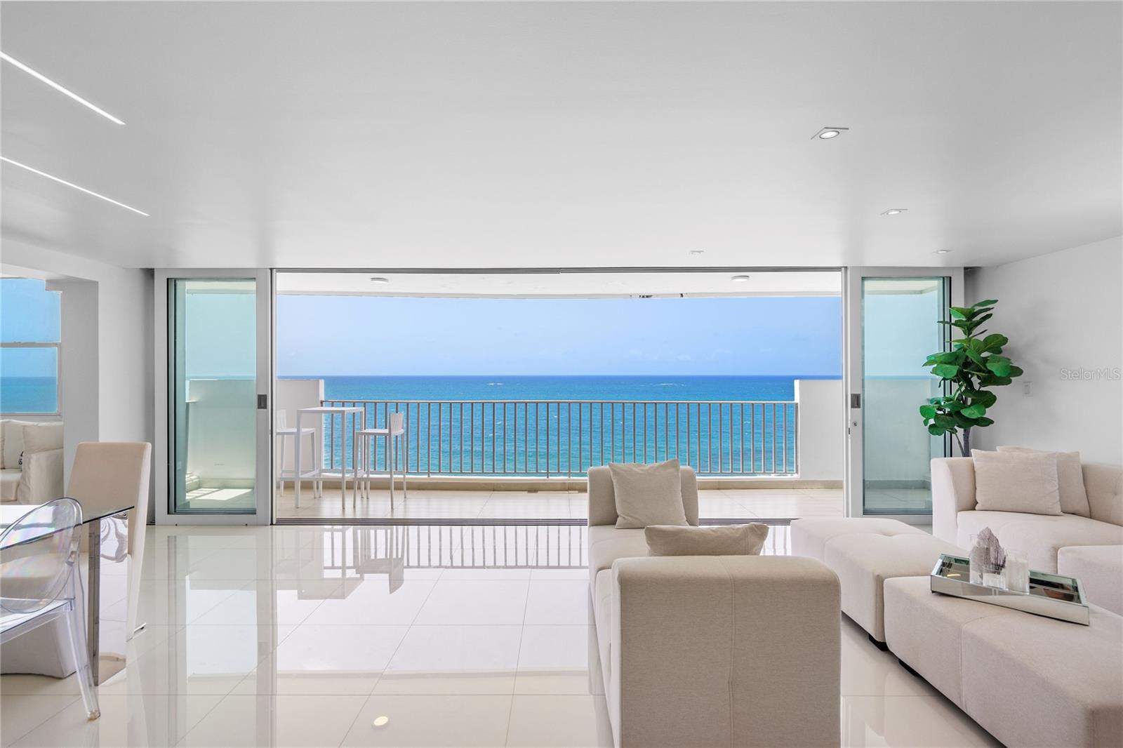 PASEO DON JUAN - Residential