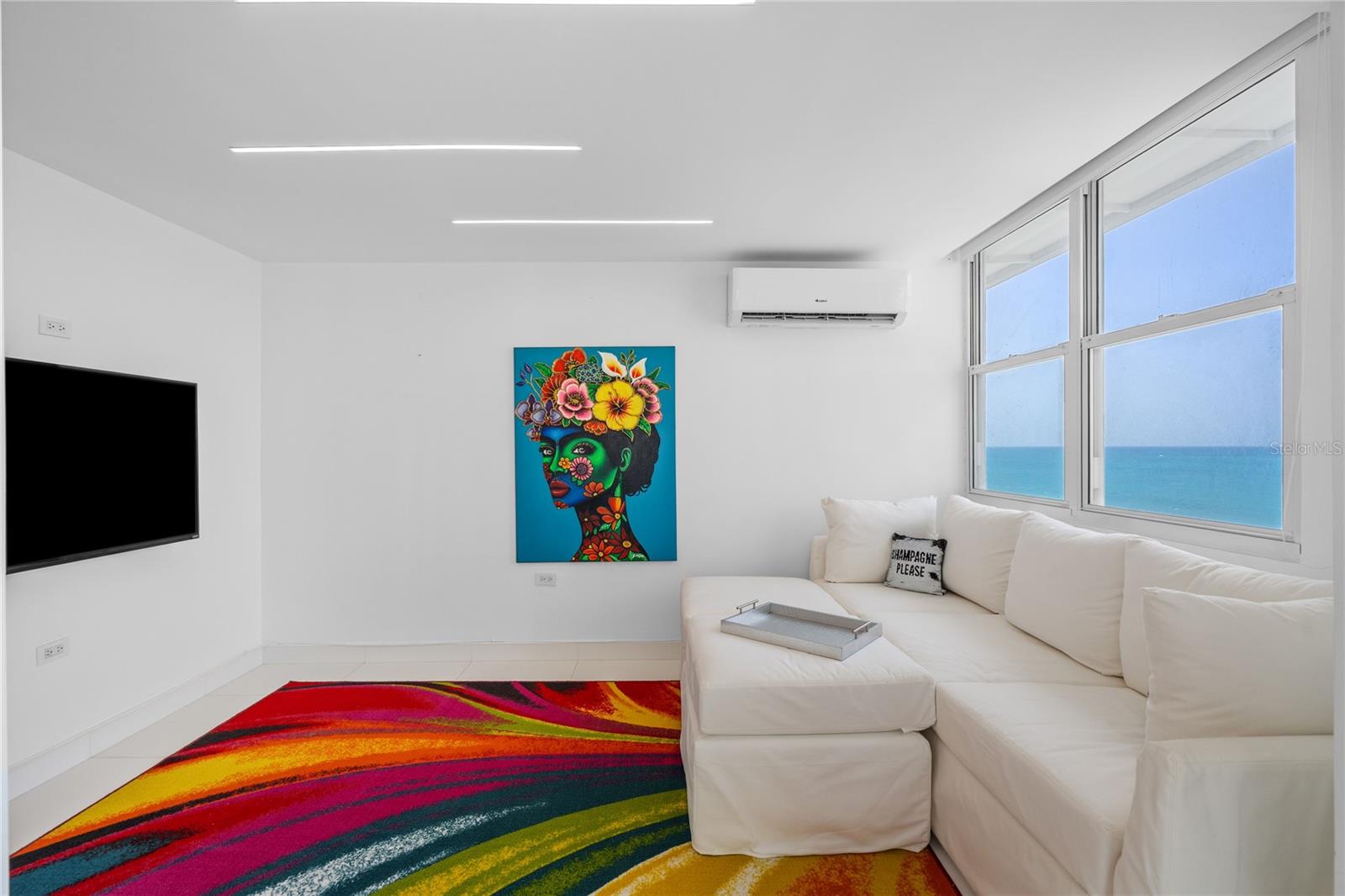 PASEO DON JUAN - Residential