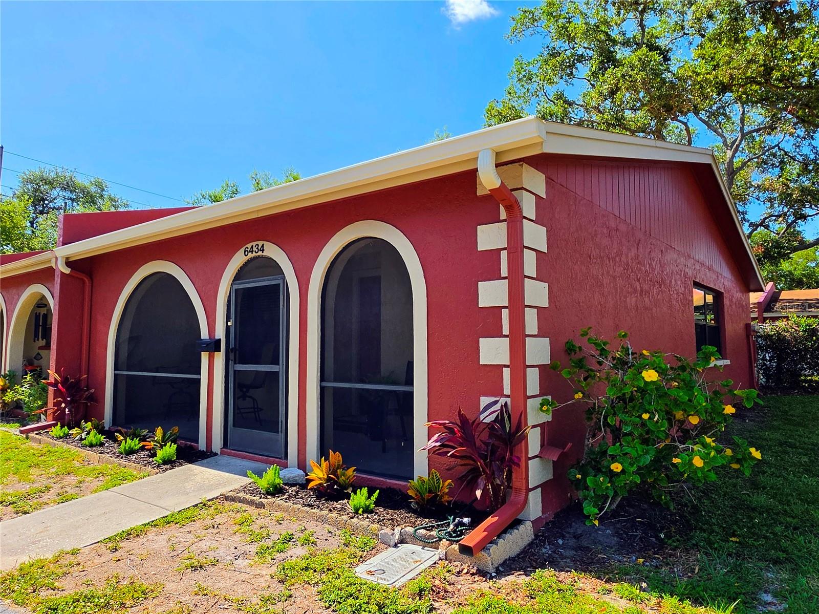 VILLAS OF BONNIE BAY - Residential