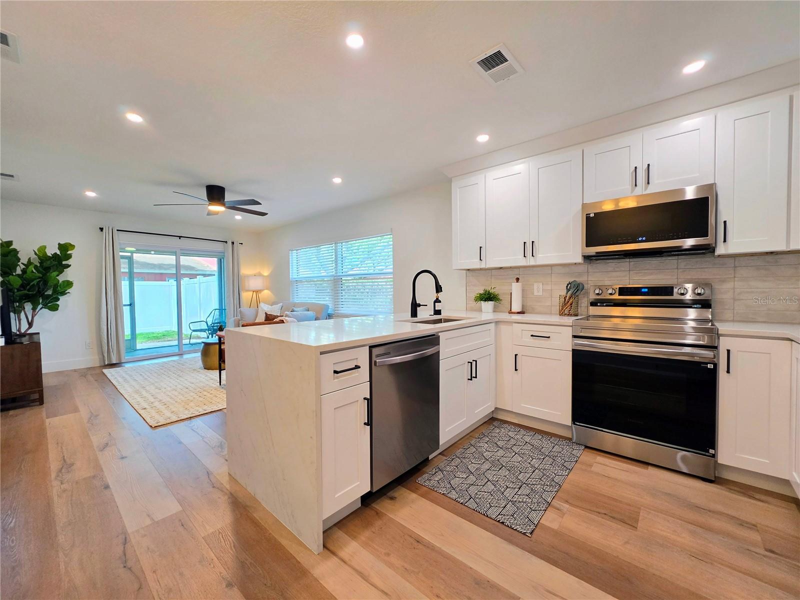 VILLAS OF BONNIE BAY - Residential