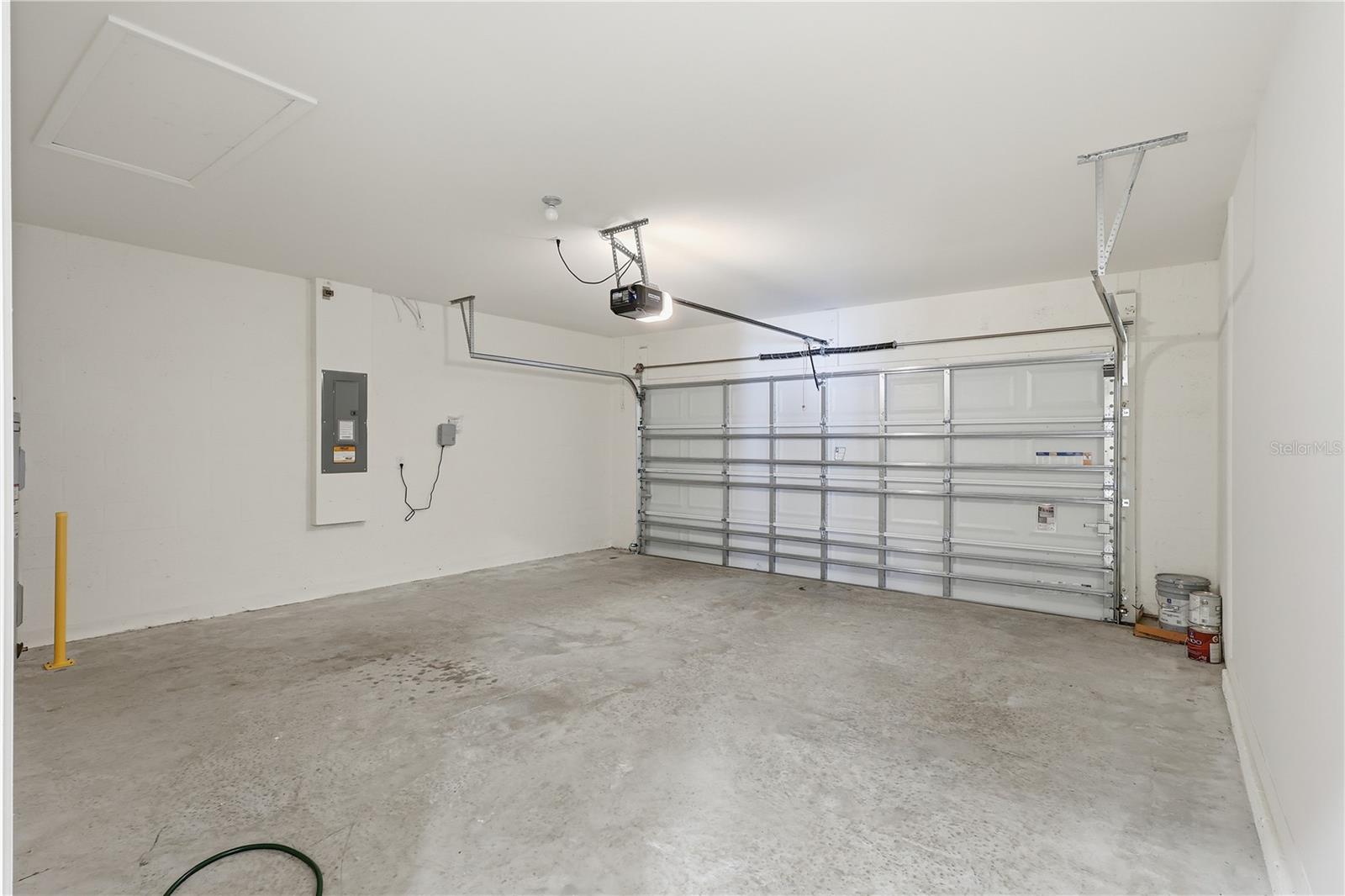 CYPRESS PARK ESTATES - Residential Lease