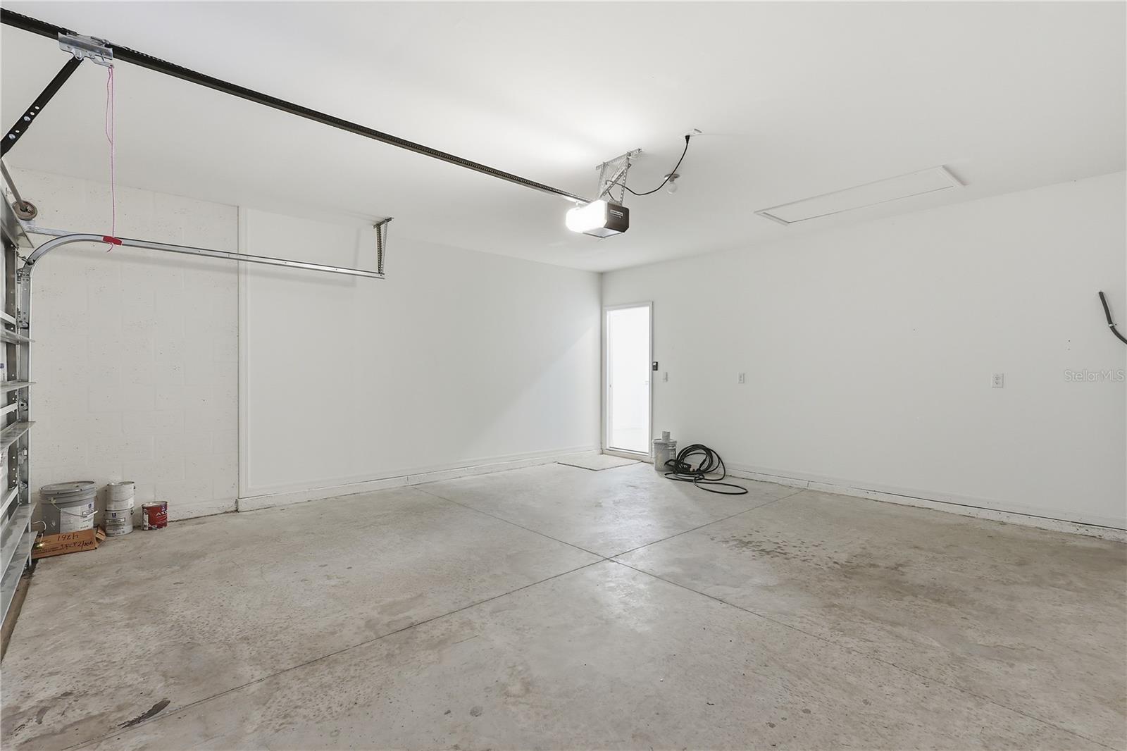 CYPRESS PARK ESTATES - Residential Lease