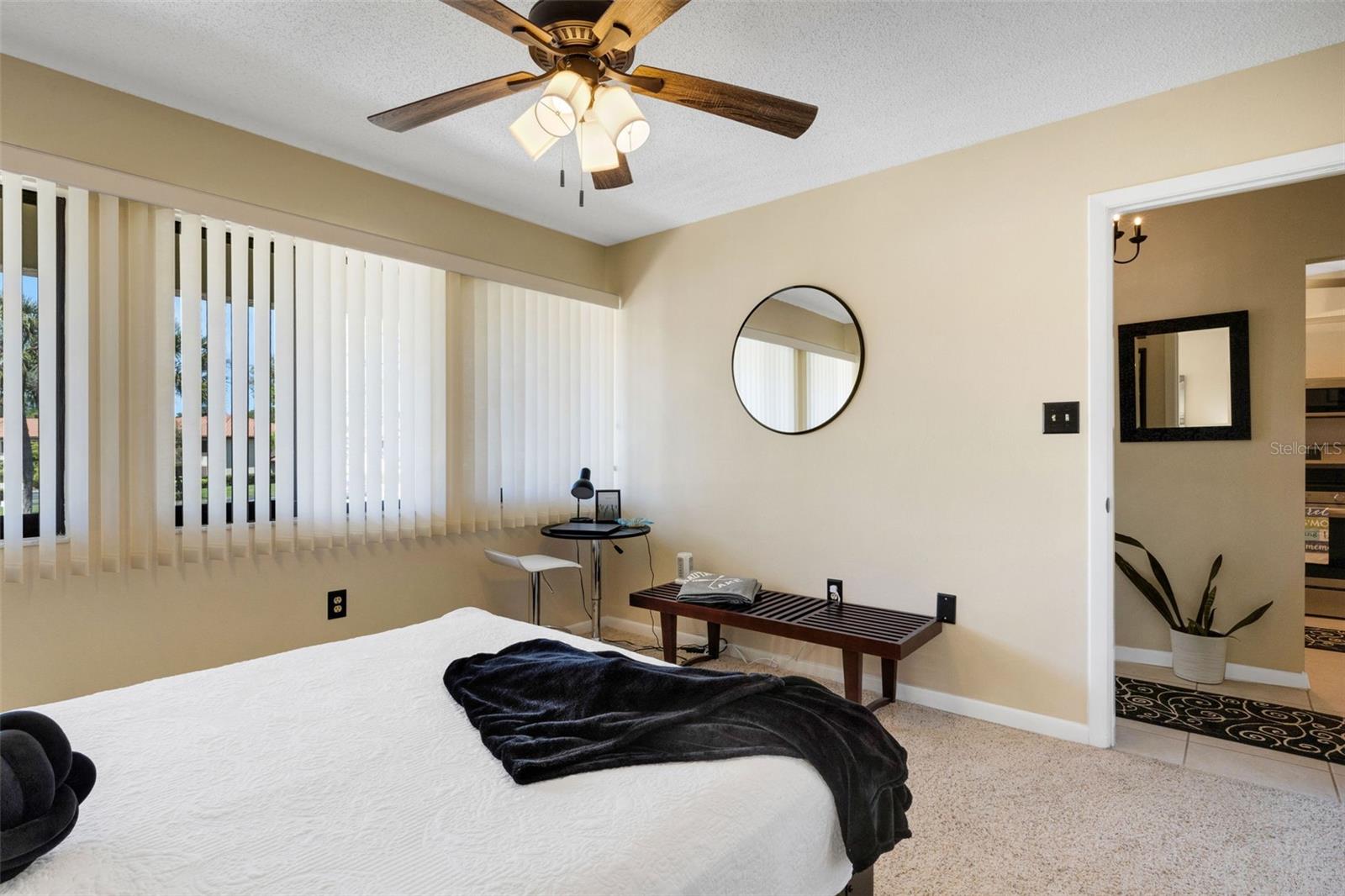 VILLAGE LAKE - Residential