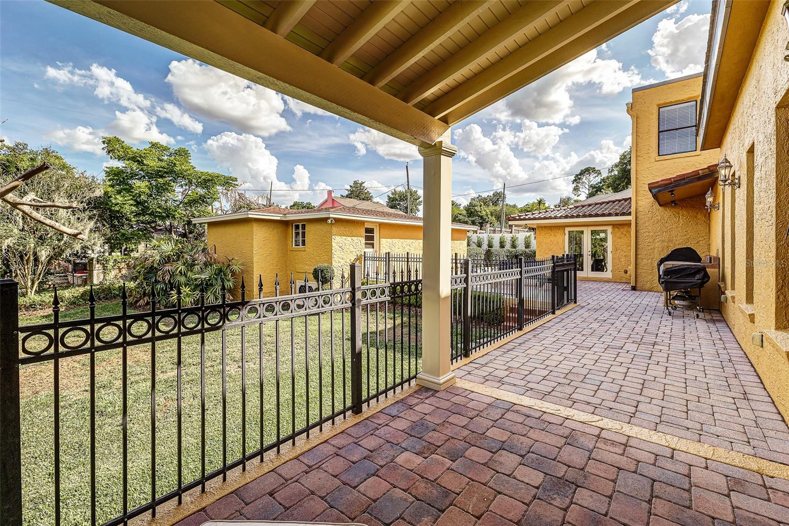 CASA BELLA - Residential