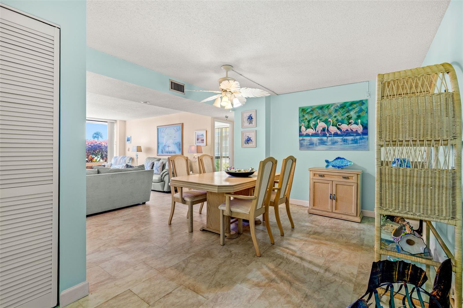 KEY CAPRI CONDO - Residential
