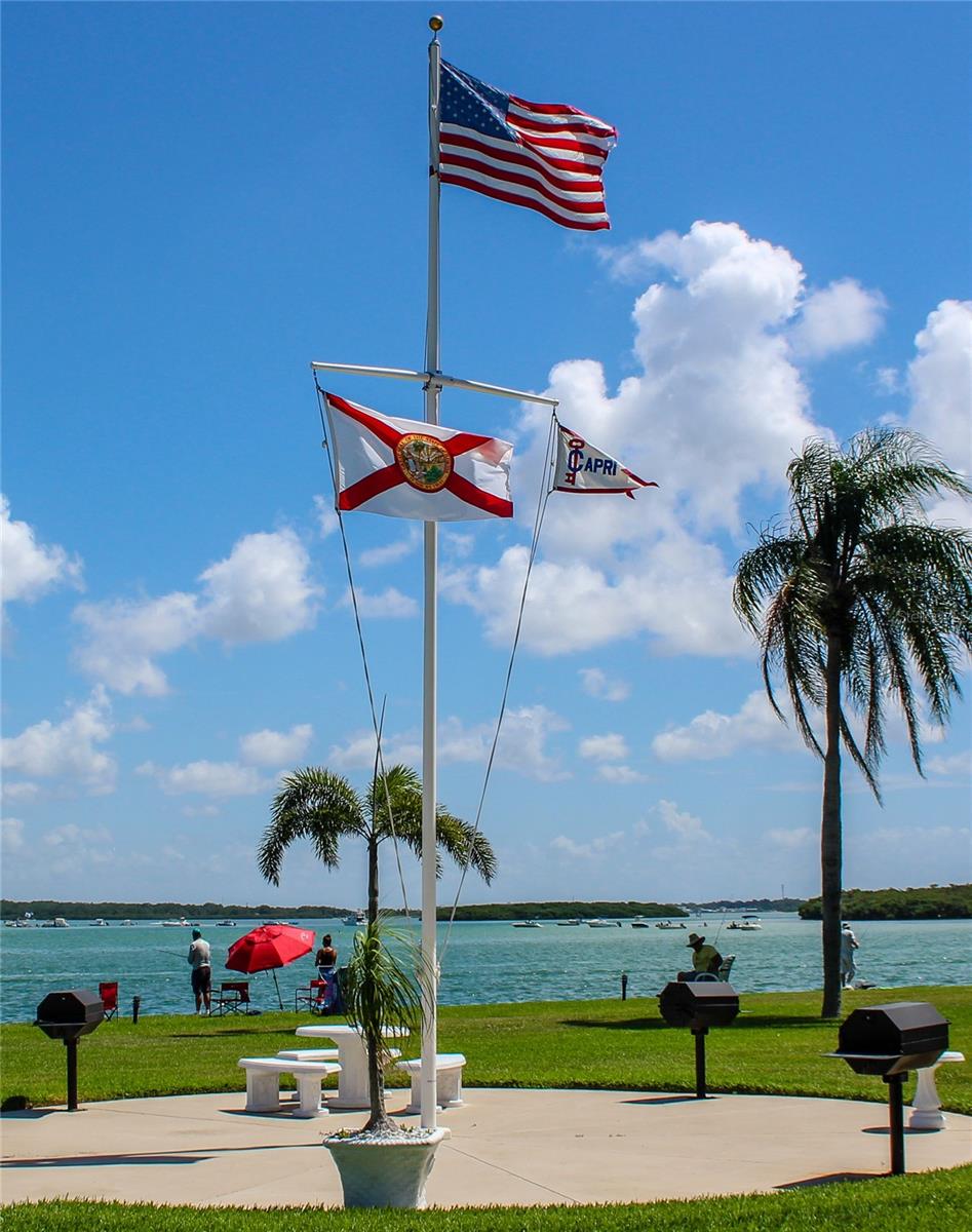 KEY CAPRI CONDO - Residential
