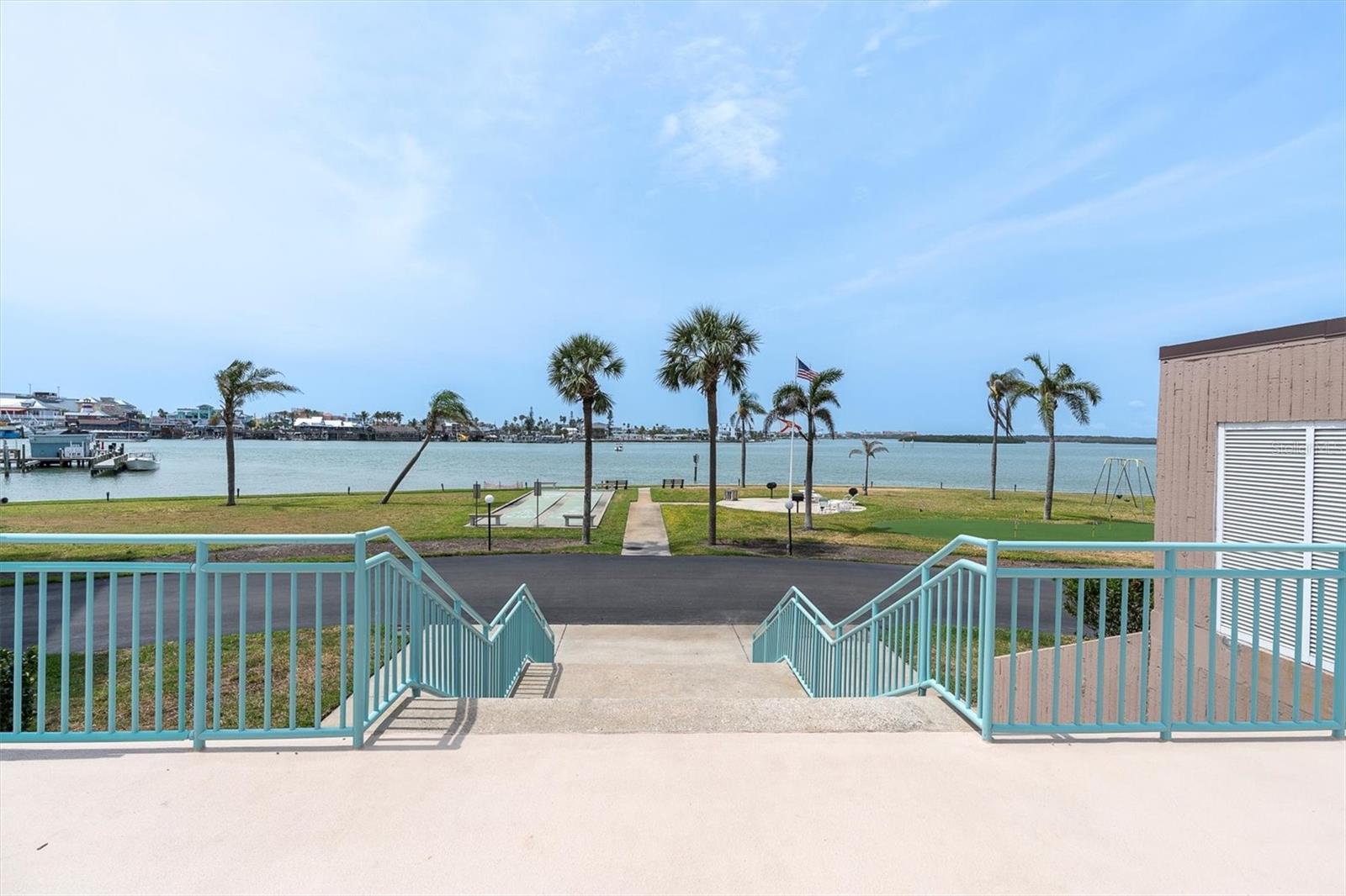 KEY CAPRI CONDO - Residential