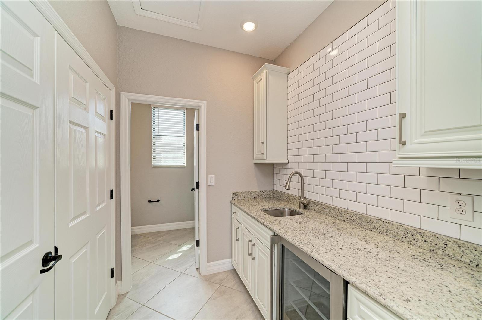 LAKEWOOD NATIONAL - Residential