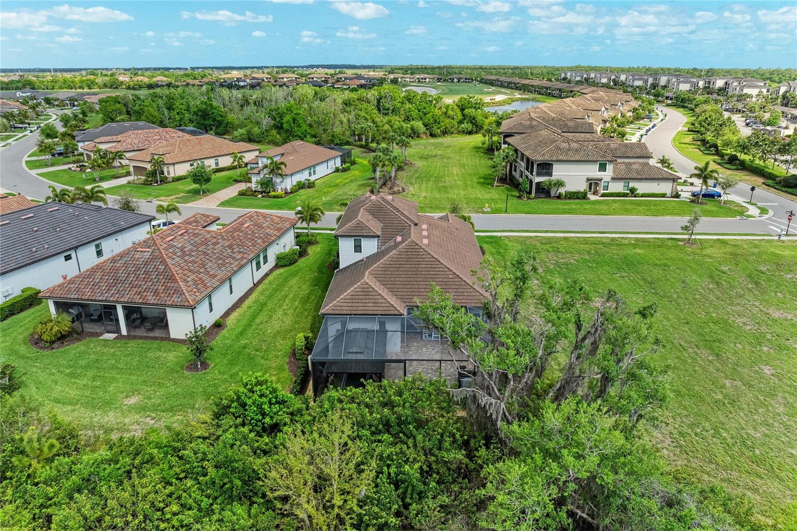 LAKEWOOD NATIONAL - Residential