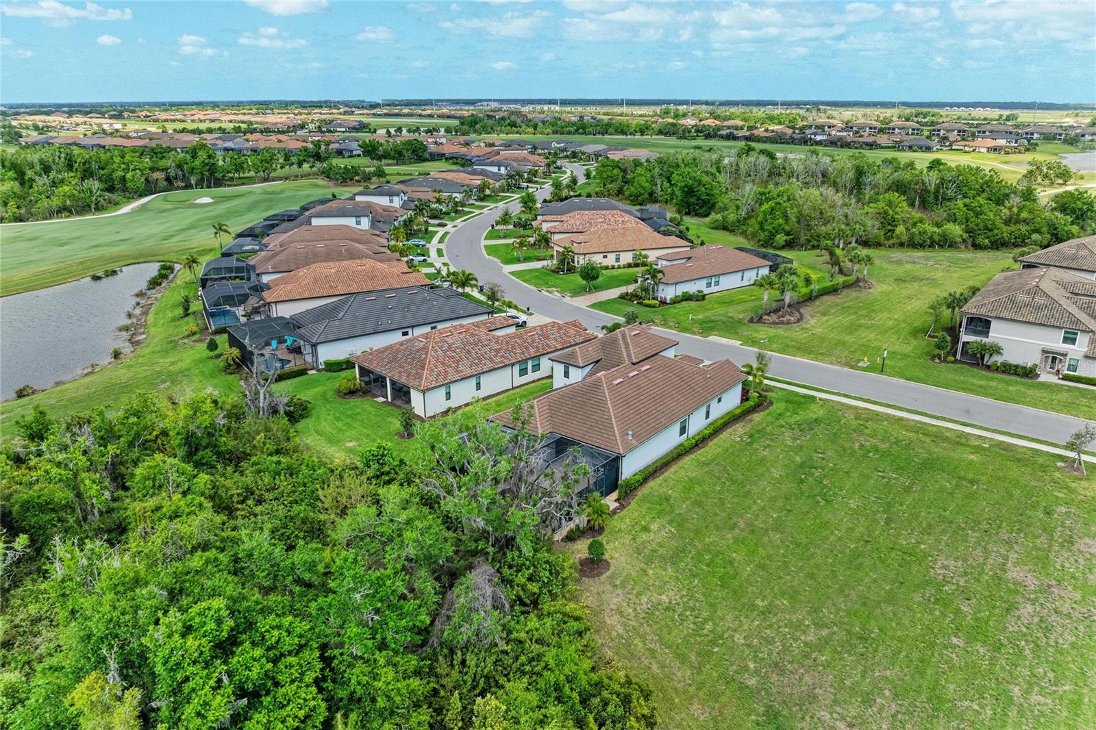 LAKEWOOD NATIONAL - Residential