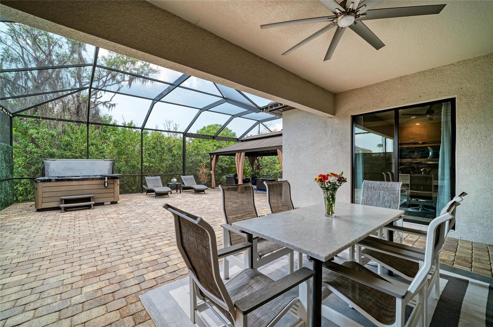 LAKEWOOD NATIONAL - Residential