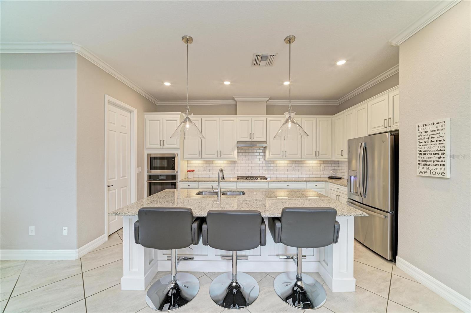 LAKEWOOD NATIONAL - Residential