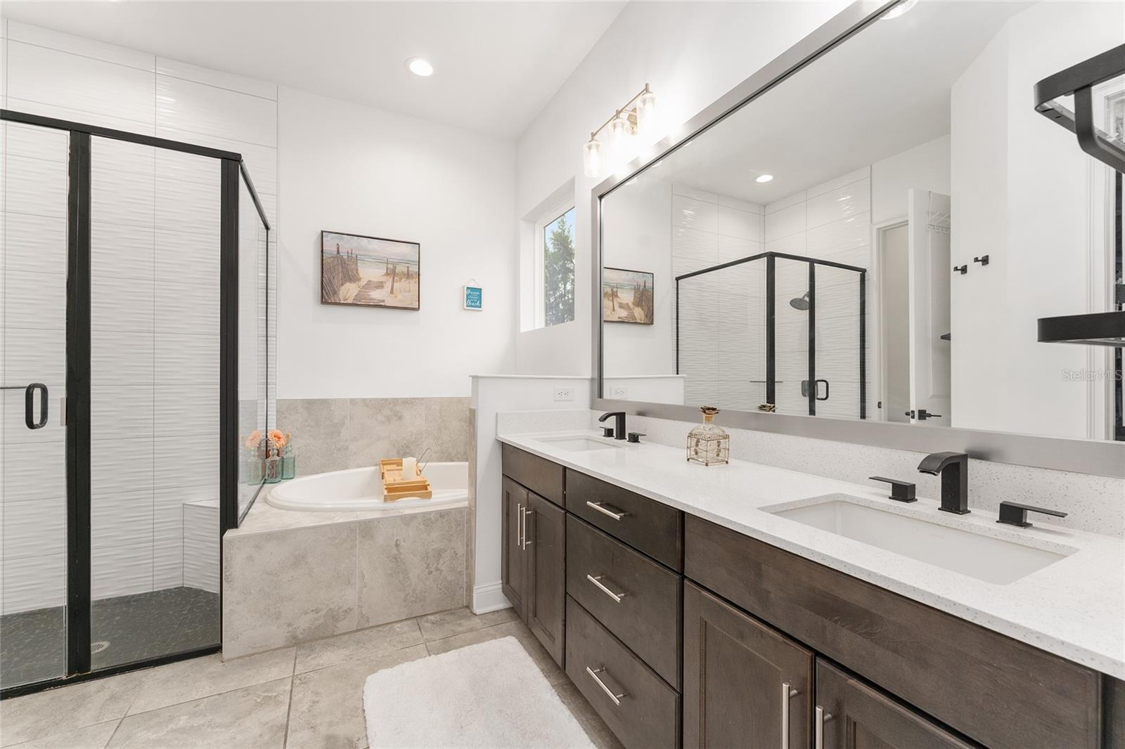 OAKMONT PH 3 PB 35 PG 60 - Residential