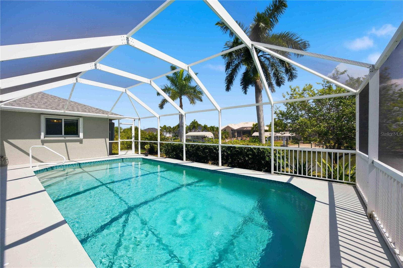 SOUTH GULF COVE - Residential