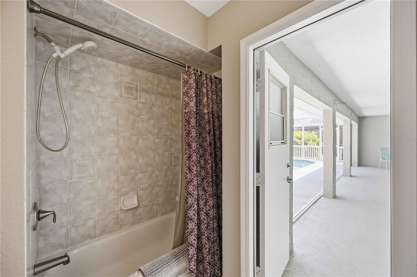 SOUTH GULF COVE - Residential
