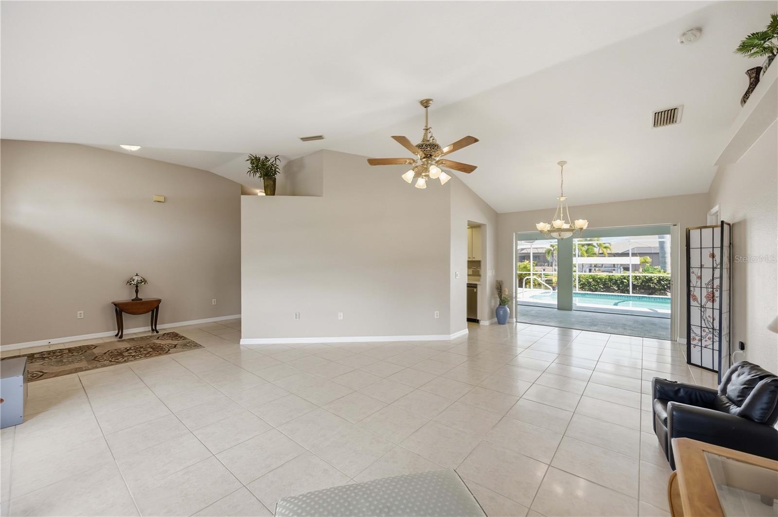 SOUTH GULF COVE - Residential