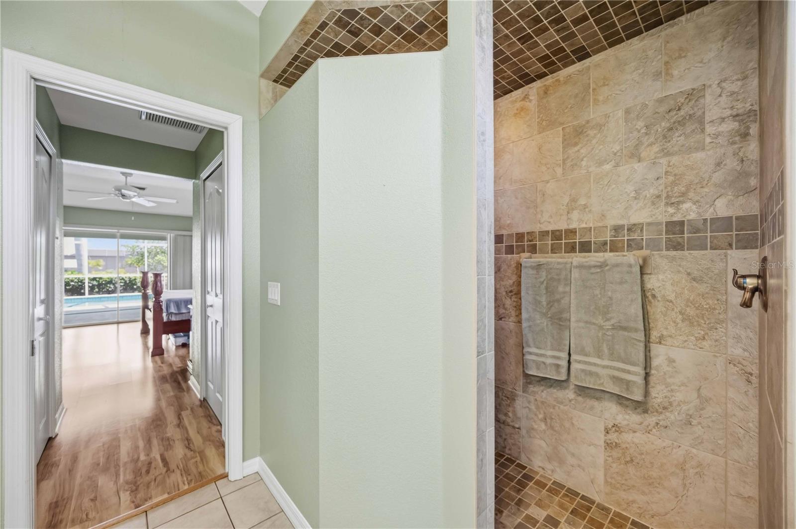 SOUTH GULF COVE - Residential