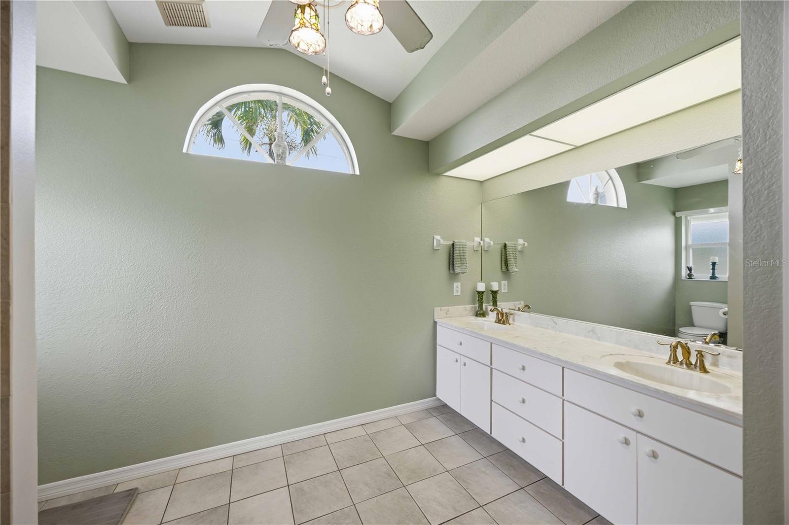 SOUTH GULF COVE - Residential