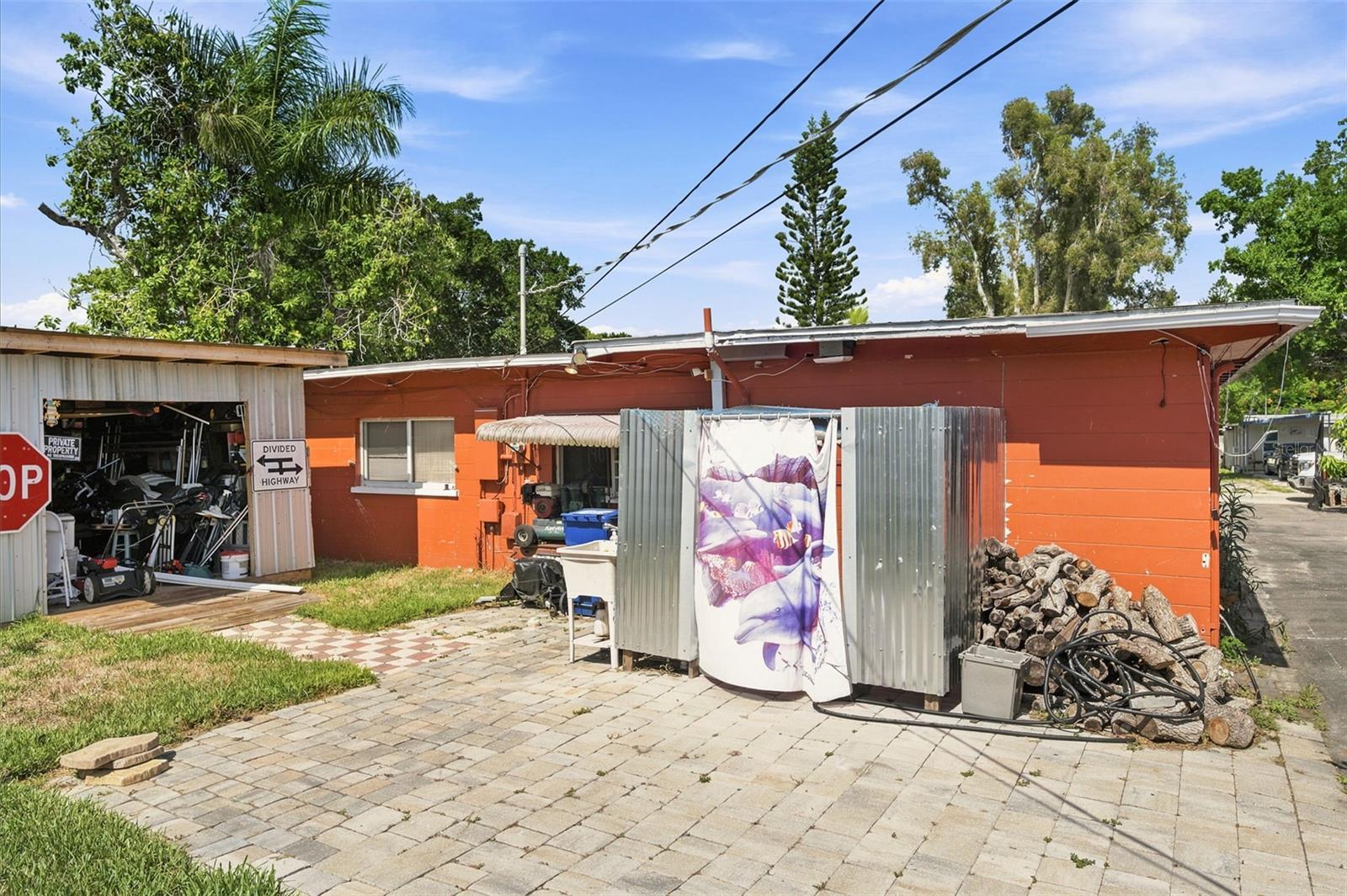 J Q LOGUE PROP - Residential