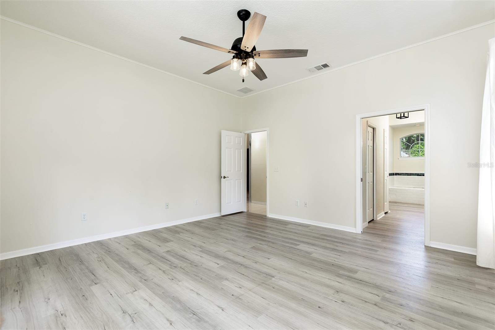 COUNTRY CREEK ESTATES - Residential