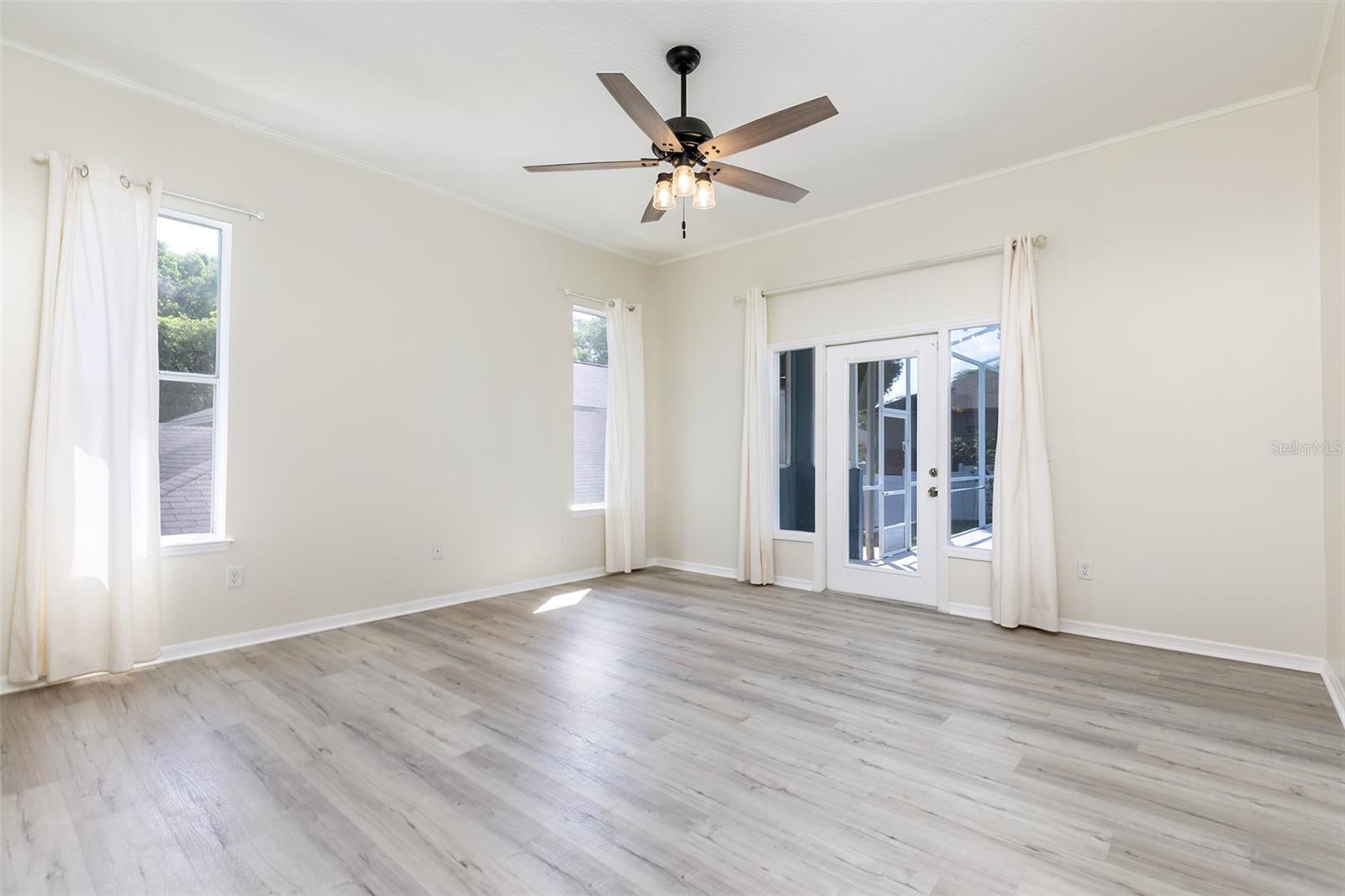 COUNTRY CREEK ESTATES - Residential