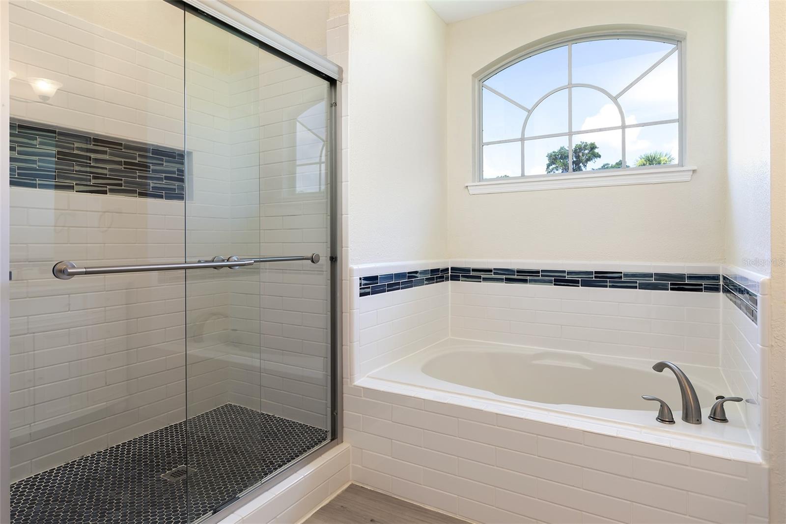 COUNTRY CREEK ESTATES - Residential
