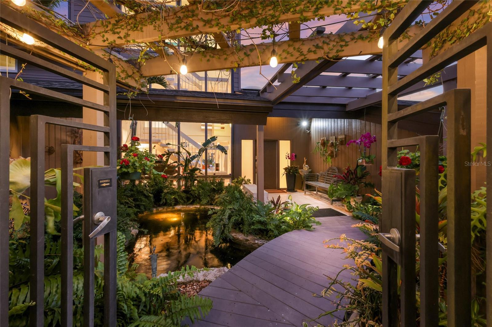 LAMBETH ACRES - Residential