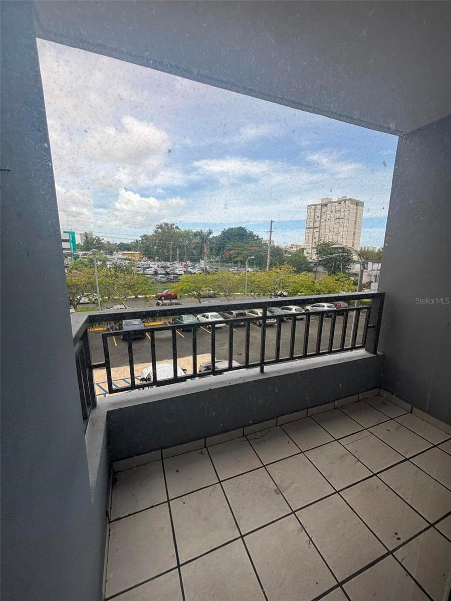 COND FRENCH PLAZA - Residential