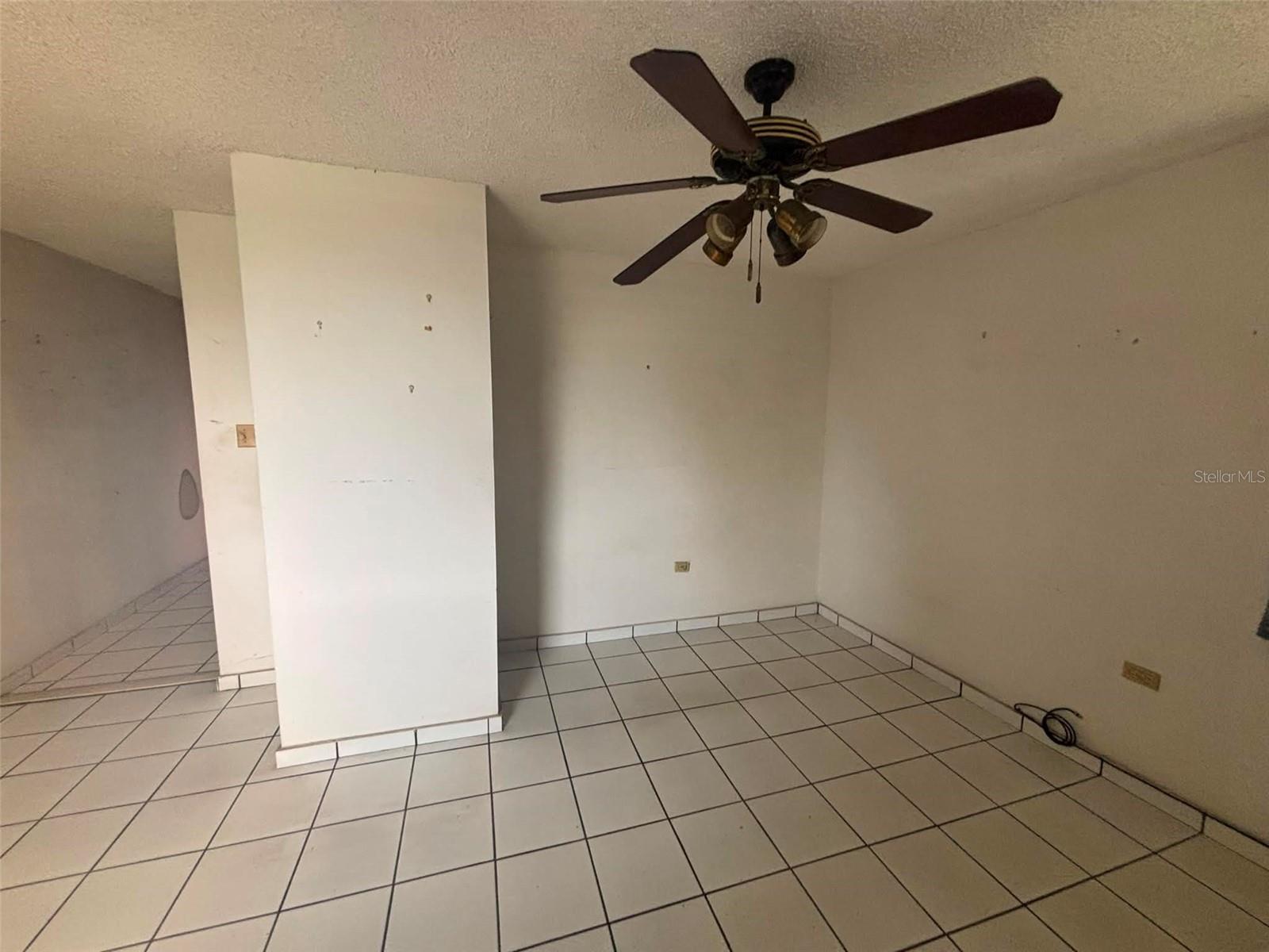 COND FRENCH PLAZA - Residential