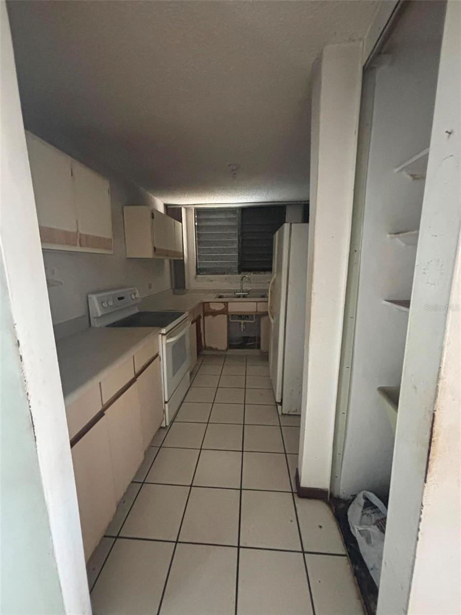 COND FRENCH PLAZA - Residential