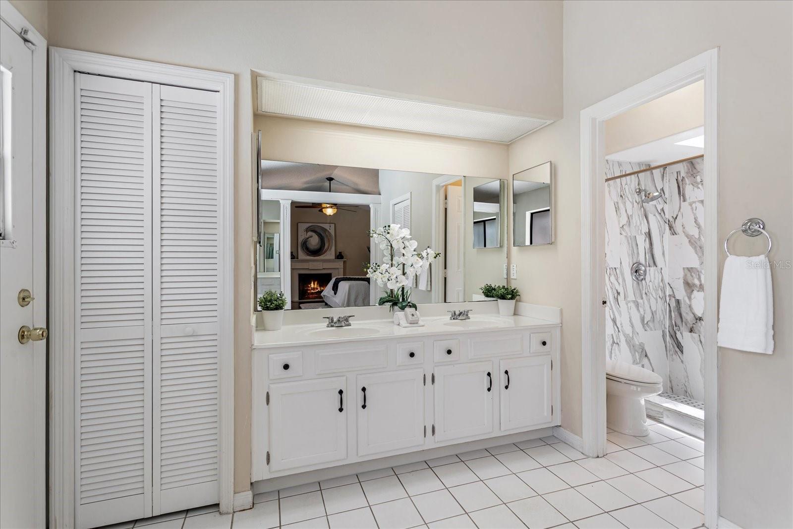 SHADOWBAY UNIT 1 - Residential
