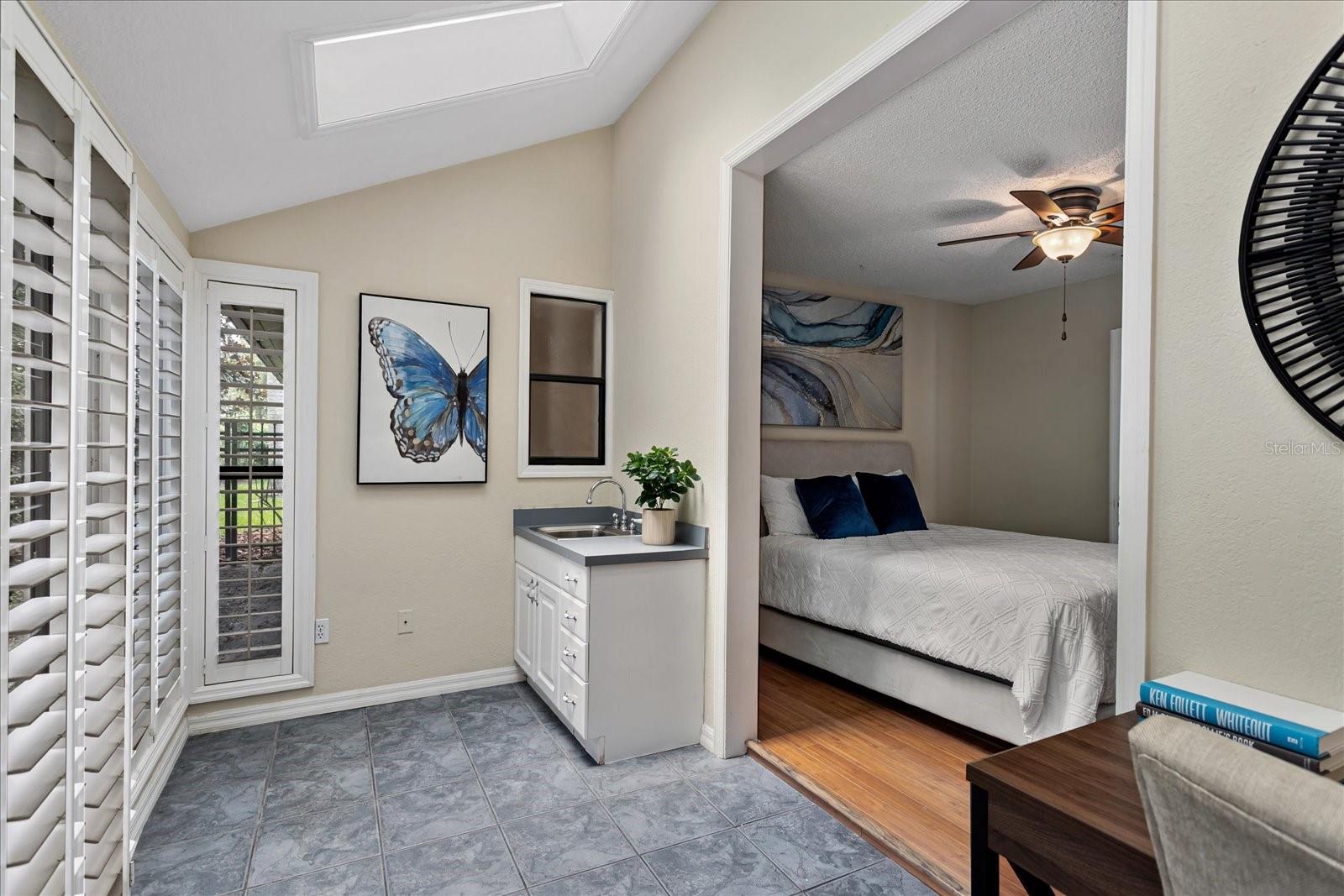SHADOWBAY UNIT 1 - Residential