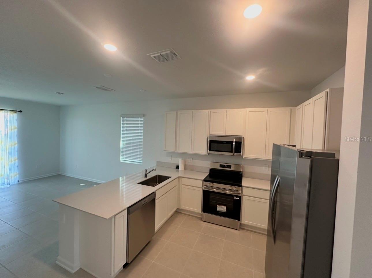 WELLNESS RDG PH 3 - Residential Lease