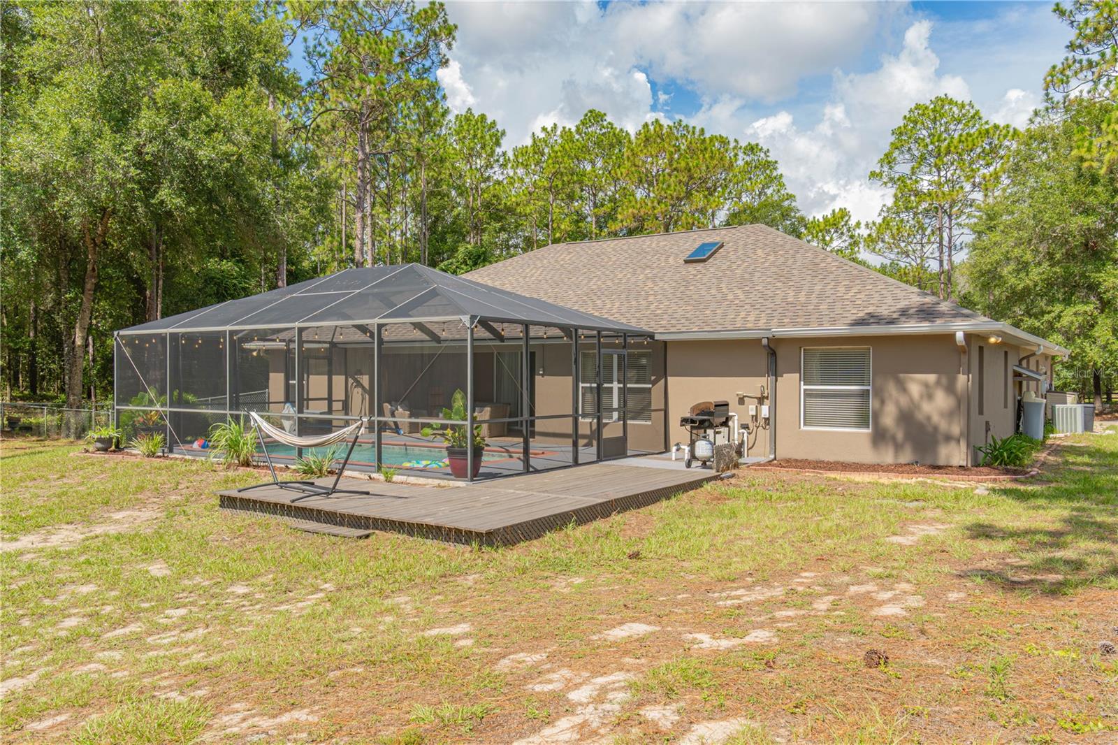 LAKE TROPICAN RANCHETTES UN 01 - Residential