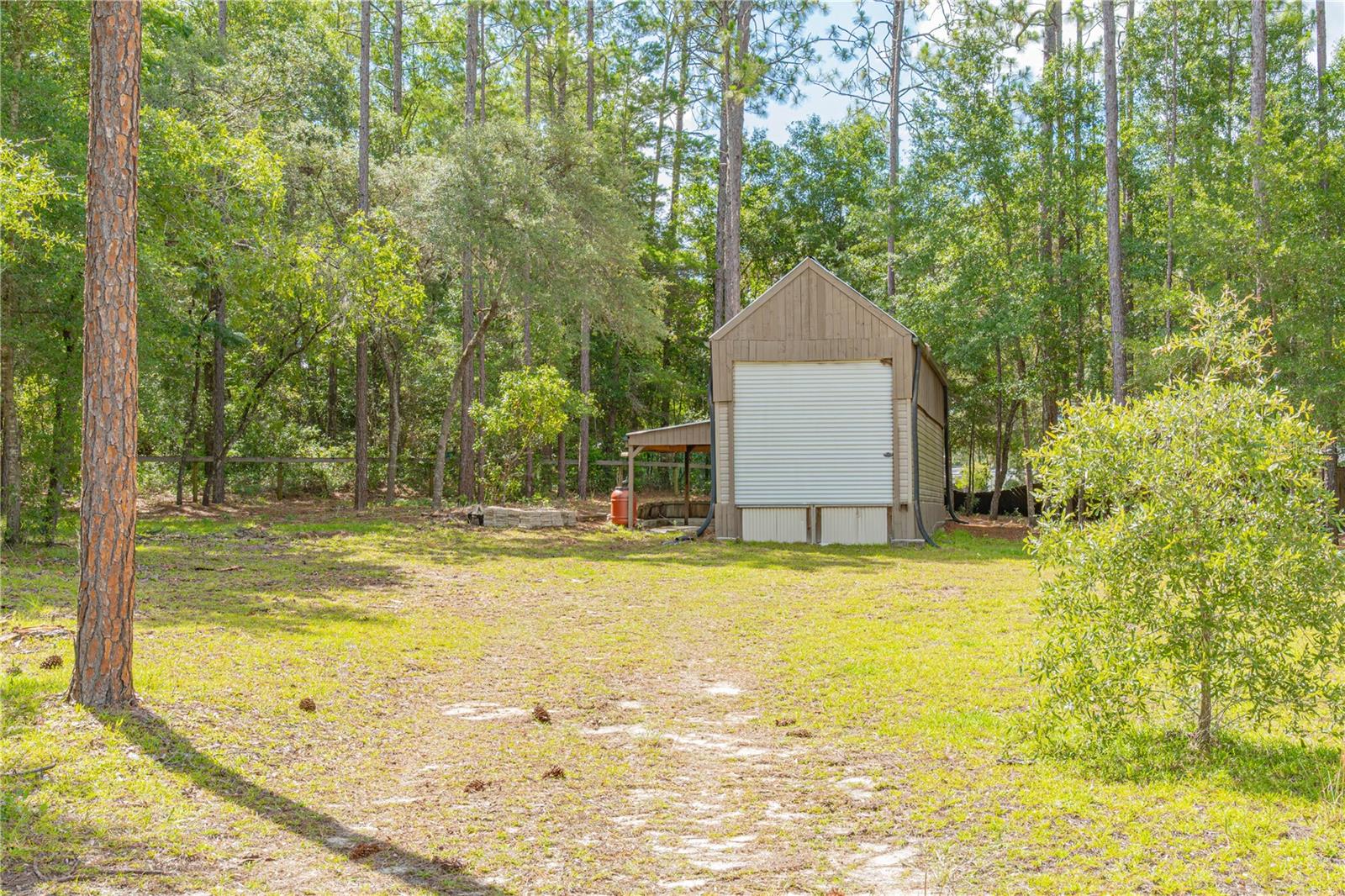 LAKE TROPICAN RANCHETTES UN 01 - Residential