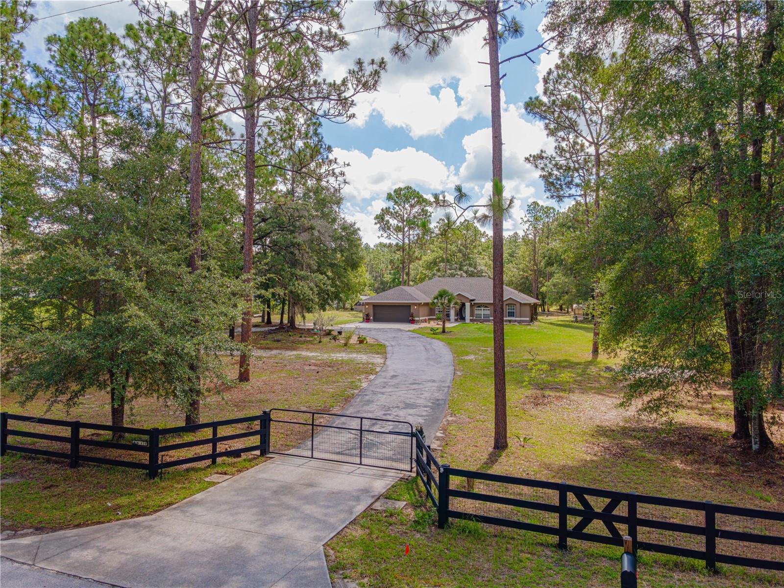 LAKE TROPICAN RANCHETTES UN 01 - Residential
