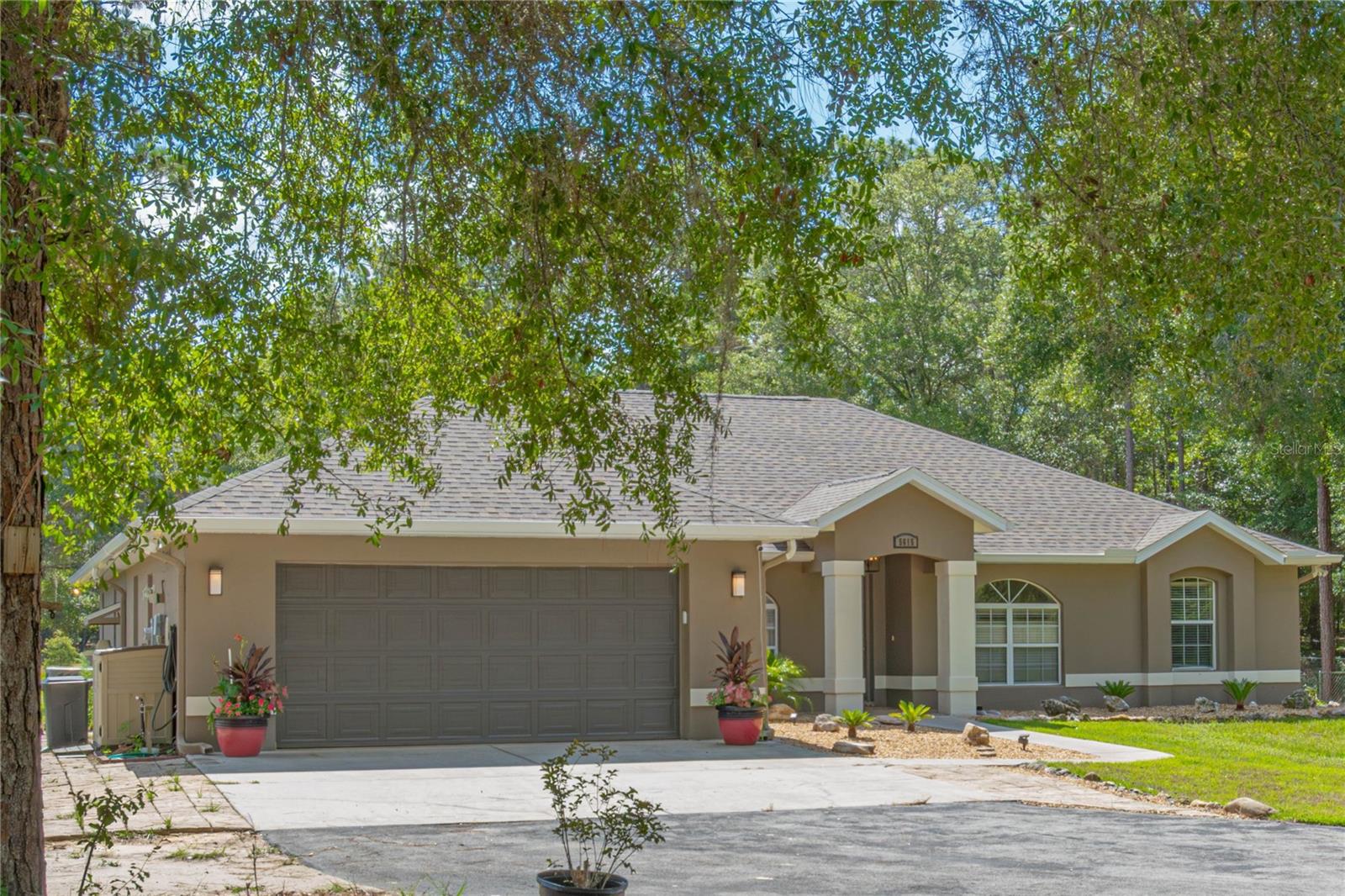 LAKE TROPICAN RANCHETTES UN 01 - Residential
