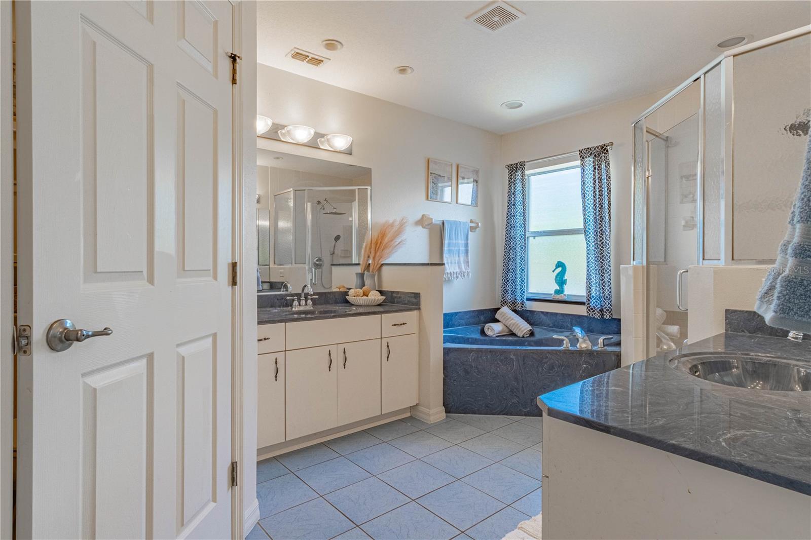 LAKE TROPICAN RANCHETTES UN 01 - Residential