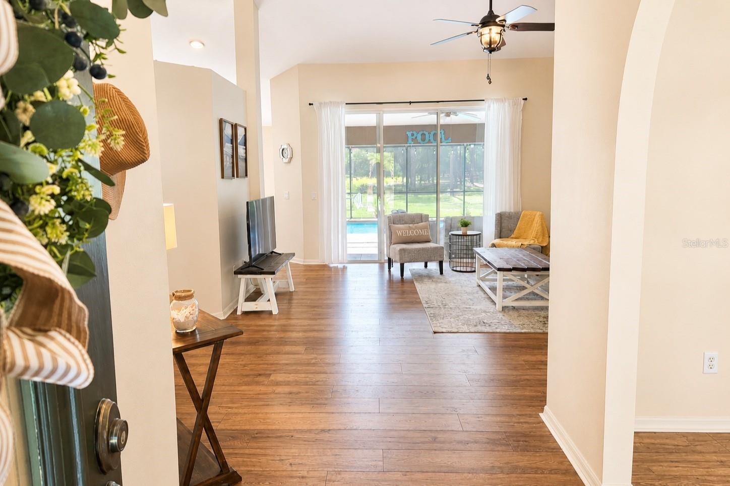 LAKE TROPICAN RANCHETTES UN 01 - Residential
