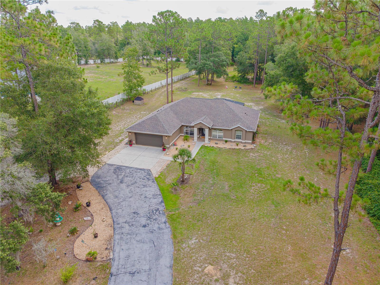 LAKE TROPICAN RANCHETTES UN 01 - Residential