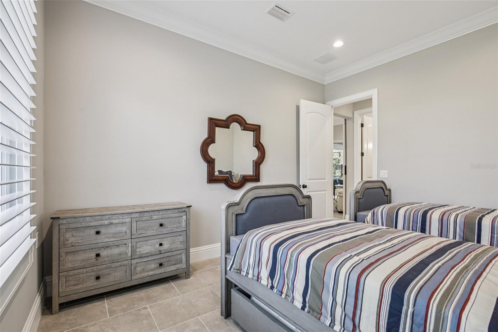 SAINT ARMANDS DIV JOHN RINGLING ESTATES - Residential