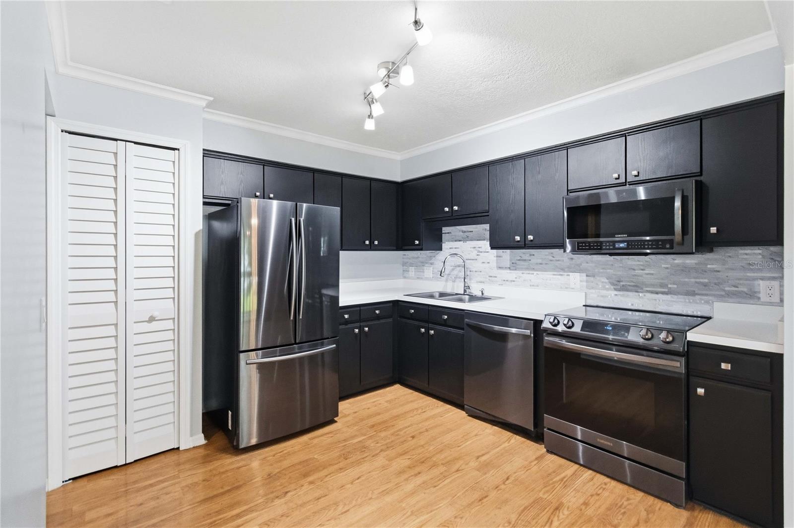 COACH HOMES AT DOVER VILLAGE - Residential