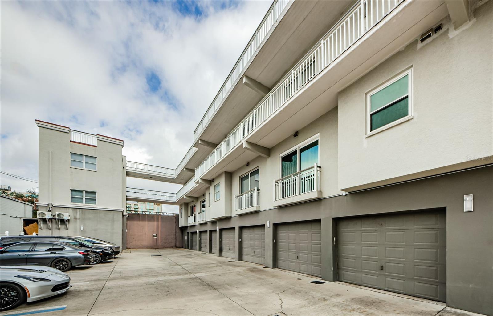 1000 CHANNELSIDE - Residential Lease