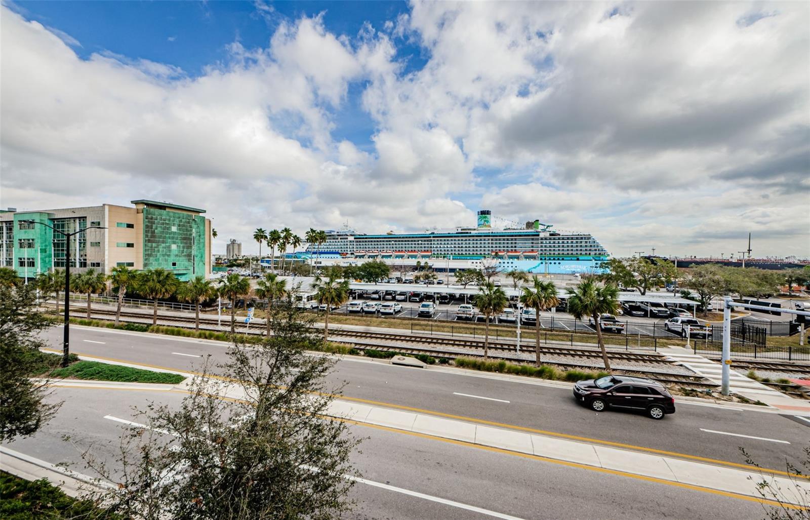 1000 CHANNELSIDE - Residential Lease