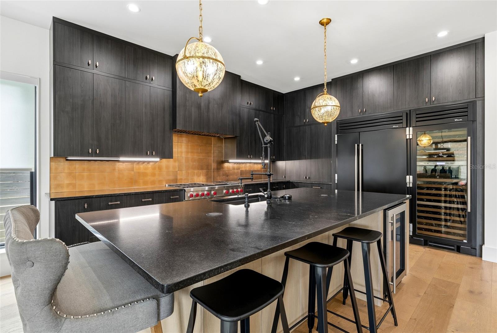 HORTON AARON - Residential