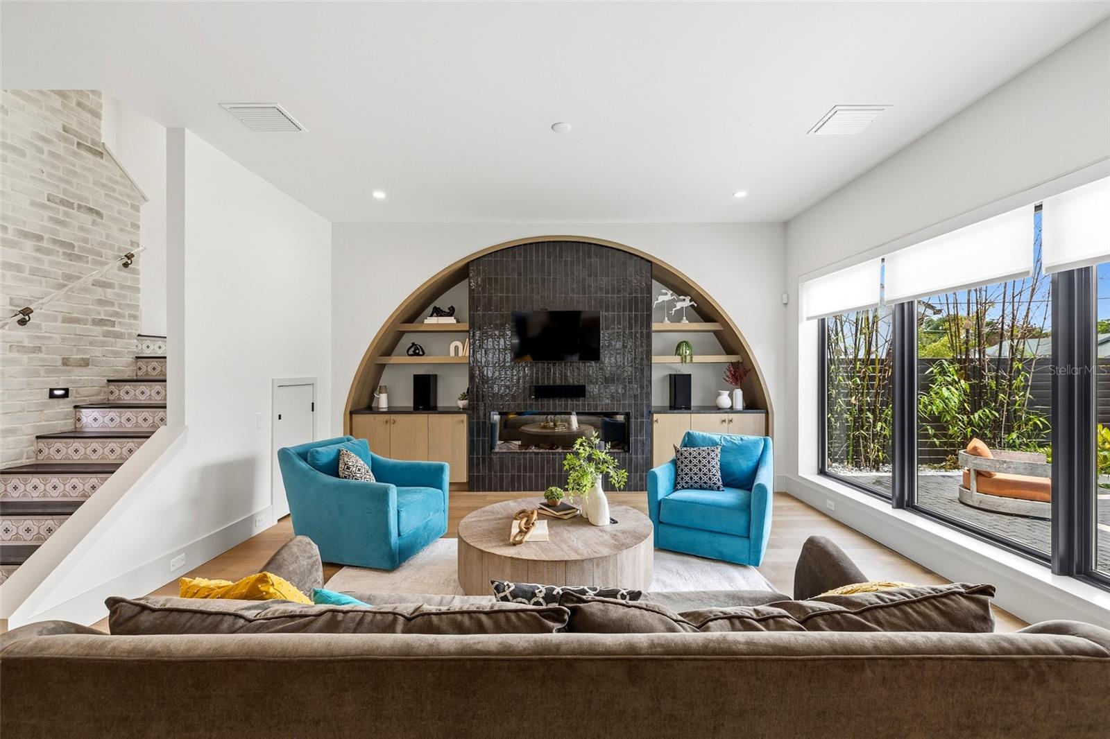 HORTON AARON - Residential